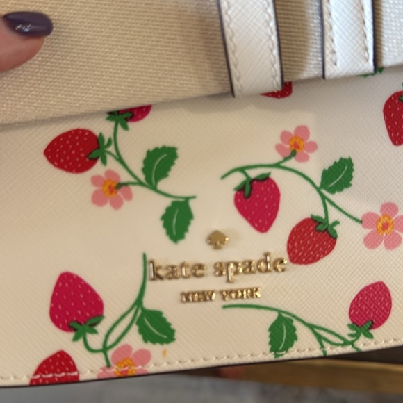 NWT Kate Spade Cream Strawberry Floral Saddle Bag Crossbody Bag - Picture 4 of 7